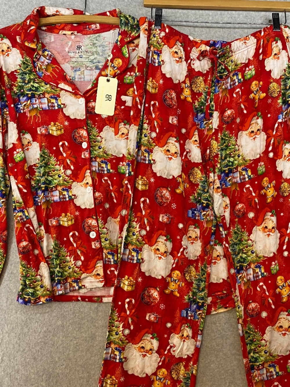 NEW! Bums & Roses Size M Christmas 2 Piece Pajama Set • Red • Santa Tree